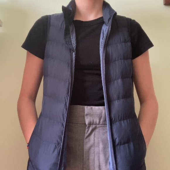 UniQlo Sleeveless Puff Jacket - Picture 3 of 4